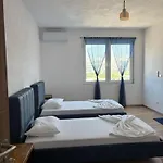 Lejlighed Arbi