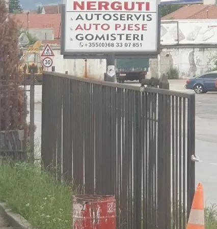 Arbi Lägenhet Kukes