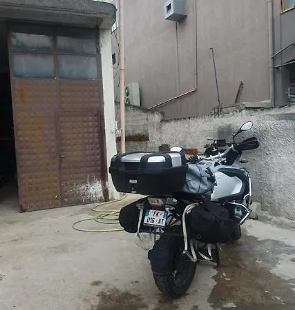 Arbi Apartment