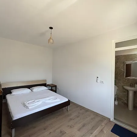 Arbi Apartment *