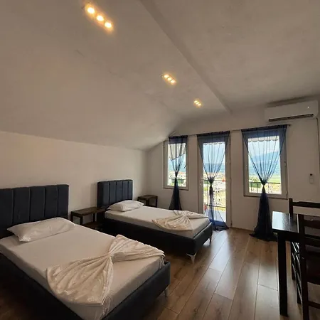 Arbi Apartmán *