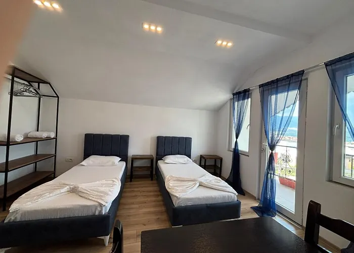 Arbi Apartamento Kukes