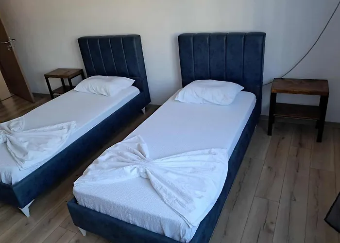 Arbi Apartamento Kukes